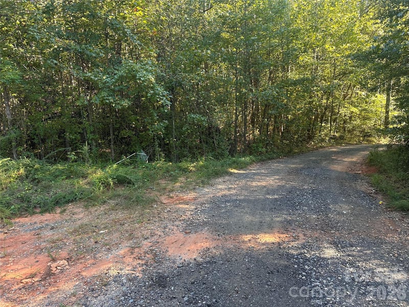 81 Meandering Ln, Lincolnton, NC 28092