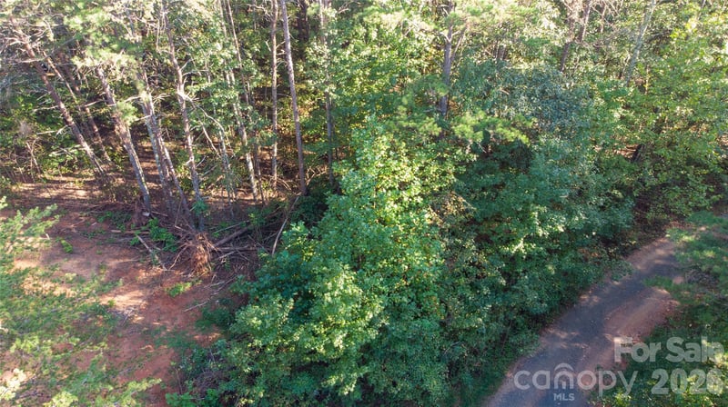 81 Meandering Ln, Lincolnton, NC 28092