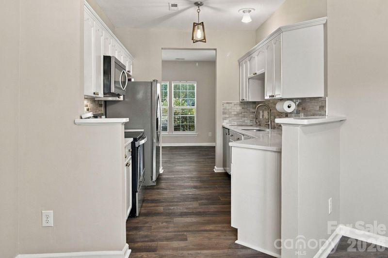 6032 Sapwood Ct, Matthews, NC 28104