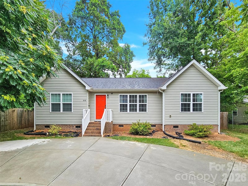 919 Edgemont Ave, Belmont, NC 28012