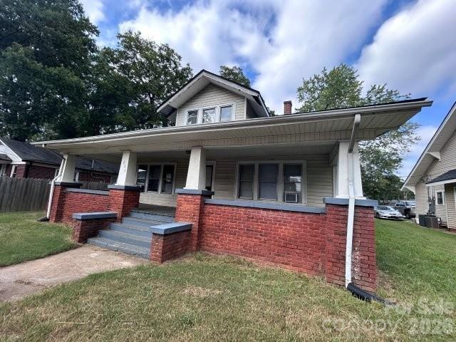 439 2nd Ave SE, Hickory, NC 28602