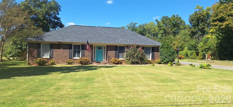 1533 Shannon Bradley Rd, Gastonia, NC 28052