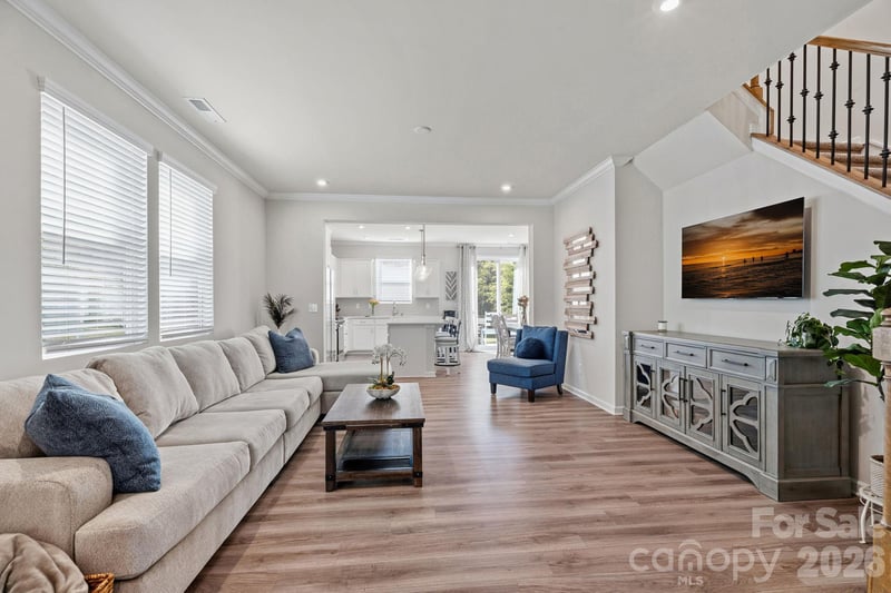 18048 Pear Hawthorne Dr, Huntersville, NC 28078