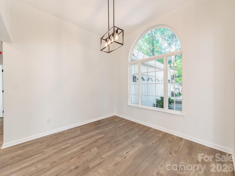 810 Greenhill Dr, Charlotte, NC 28217