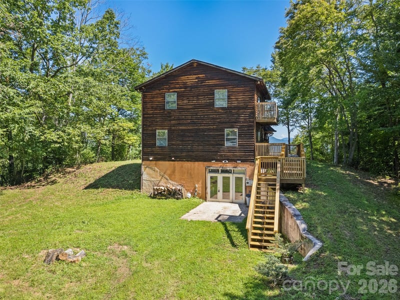 10435 White Oak Rd, Waynesville, NC 28785