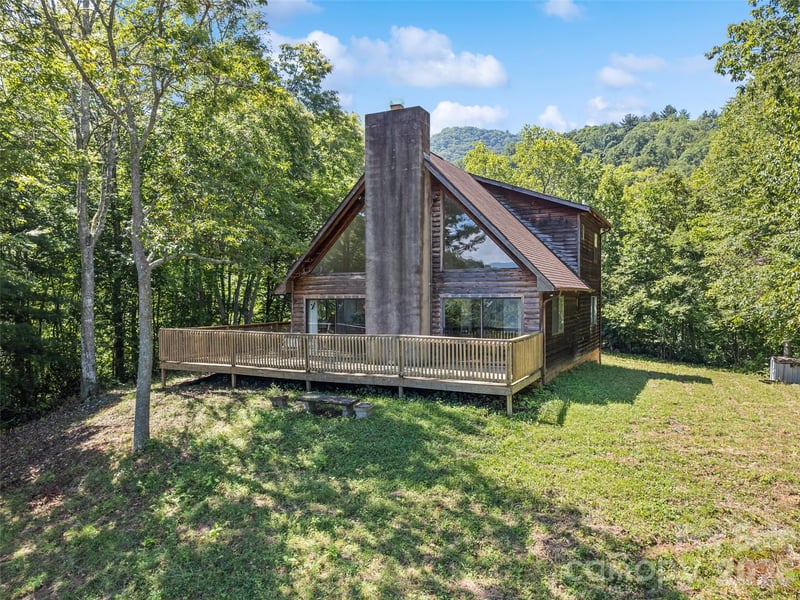 10435 White Oak Rd, Waynesville, NC 28785