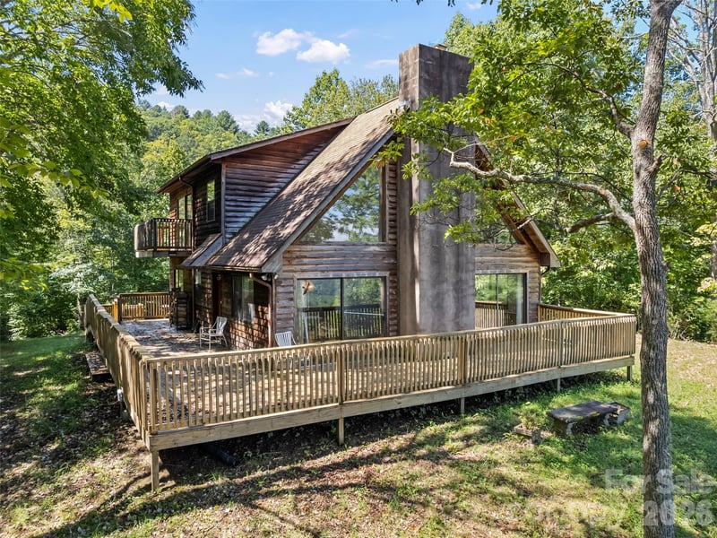 10435 White Oak Rd, Waynesville, NC 28785
