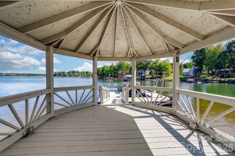 21206 Captiva Ct, Cornelius, NC 28031