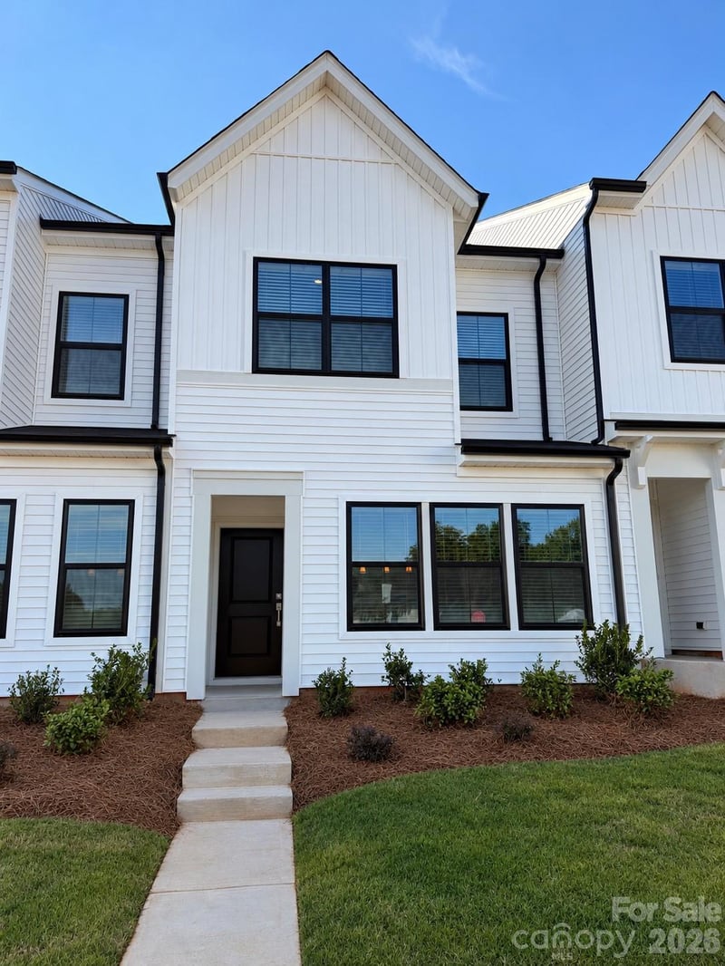6554 Harlech St, Charlotte, NC 28269