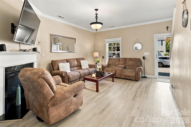 968 Willow Creek Dr, Gastonia, NC 28054