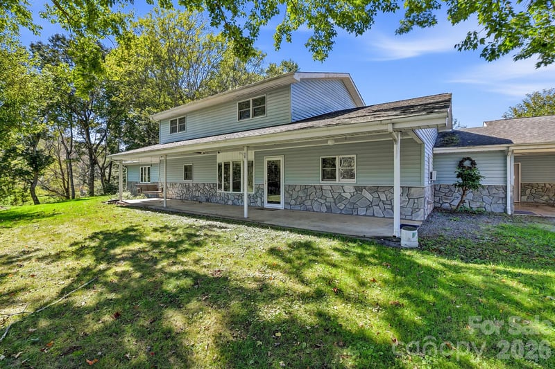 1145 Coleman Mountain Rd, Waynesville, NC 28785