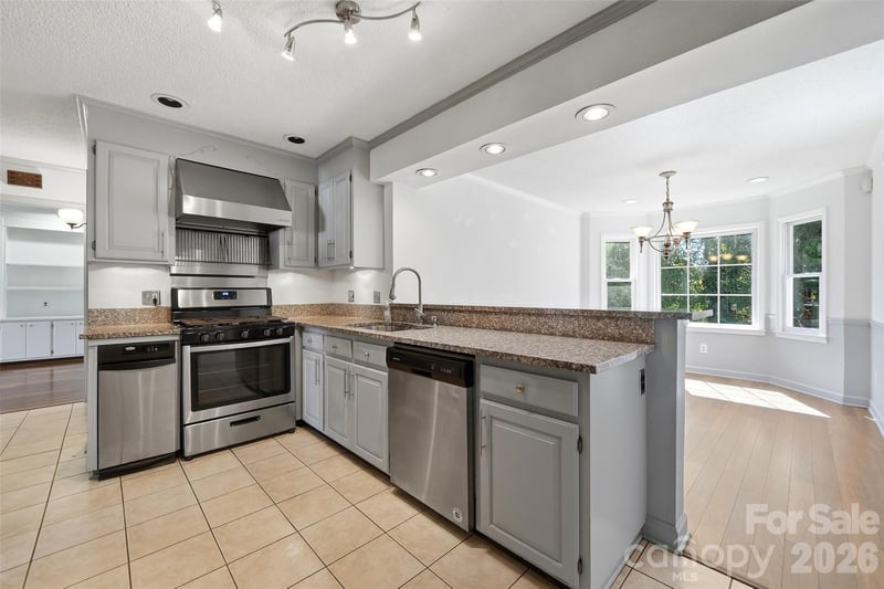 2351 Ellerbe Dr, Kannapolis, NC 28083