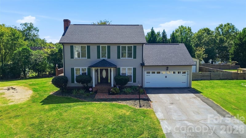 2351 Ellerbe Dr, Kannapolis, NC 28083