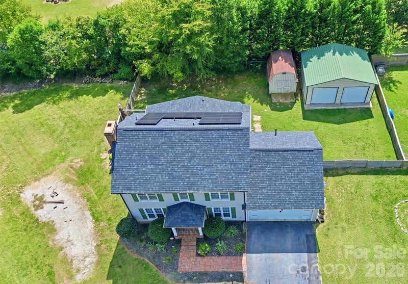 2351 Ellerbe Dr, Kannapolis, NC 28083