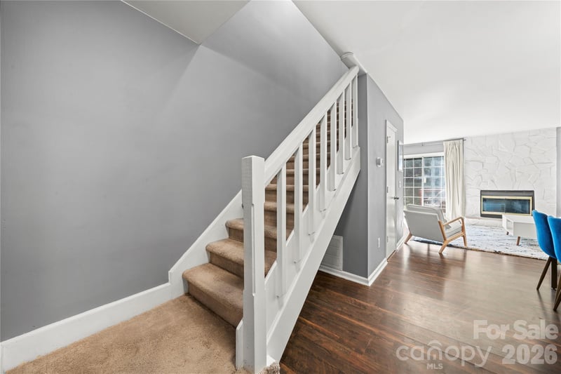 8251 Circle Tree Ln, Charlotte, NC 28277