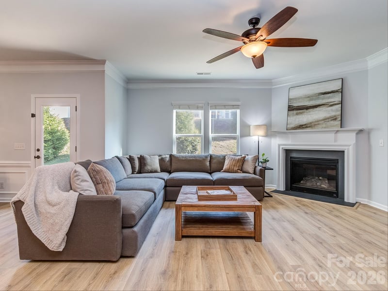 3827 Park South Station Blvd, Charlotte, NC 28210