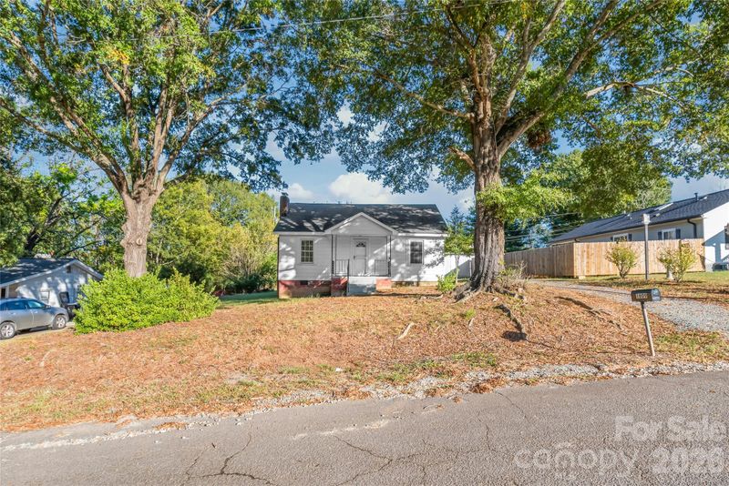 1609 Russell Courtney Rd, Monroe, NC 28112