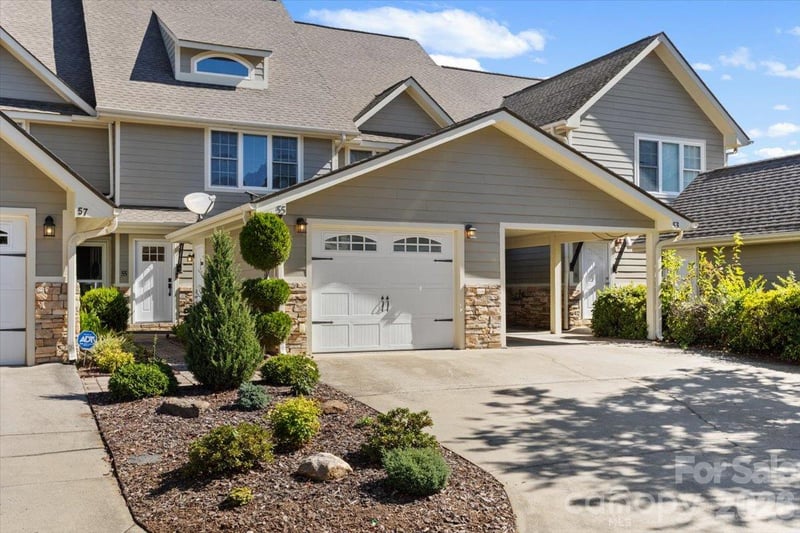 55 Rotunda Cir #1403, Asheville, NC 28806