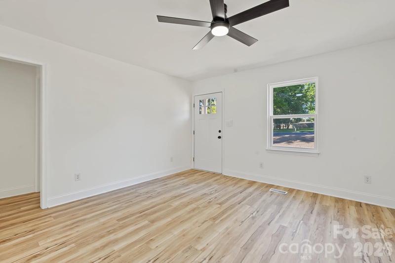 2825 Mayfair Ave, Charlotte, NC 28208
