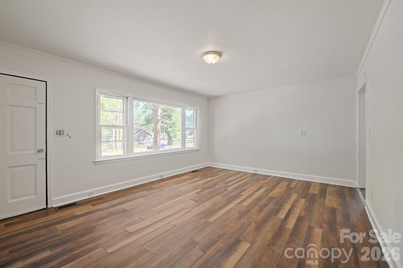505 N Ransom St, Gastonia, NC 28052