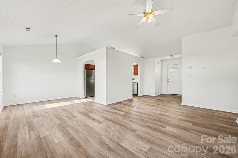 4415 Biesterfield Dr, Charlotte, NC 28216