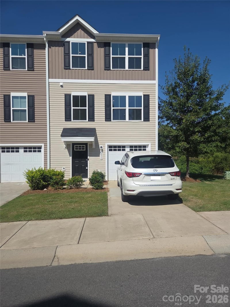 6233 Cutwater Cir, Charlotte, NC 28269