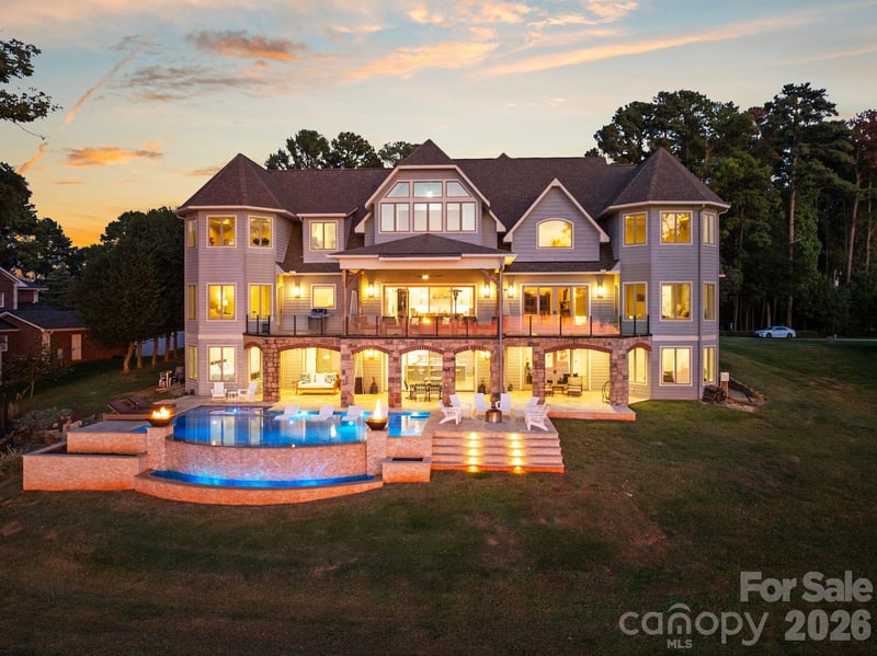 112 Birdsong Ln, Mooresville, NC 28117