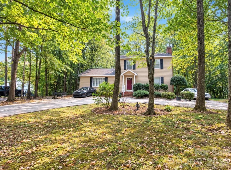 7332 Cedarbrook Dr, Charlotte, NC 28215