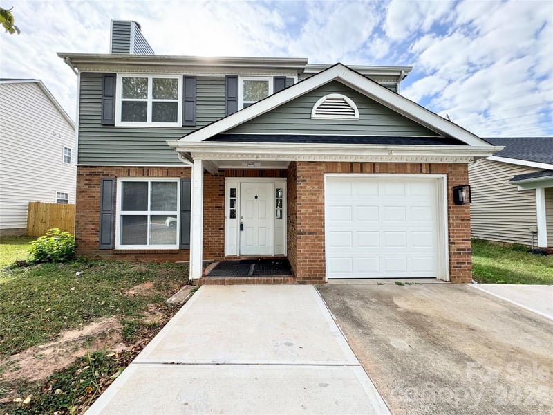1634 Pamela Lorraine Dr, Charlotte, NC 28213
