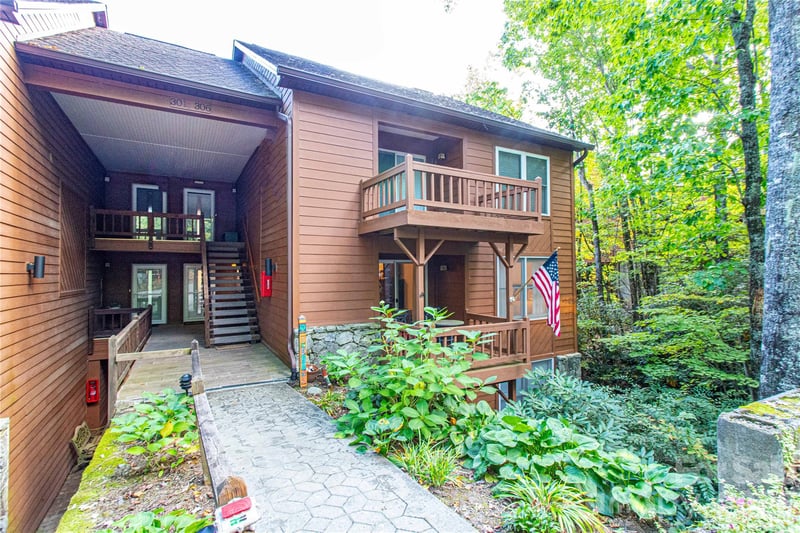 73 Toxaway Views Dr #304, Lake Toxaway, NC 28747
