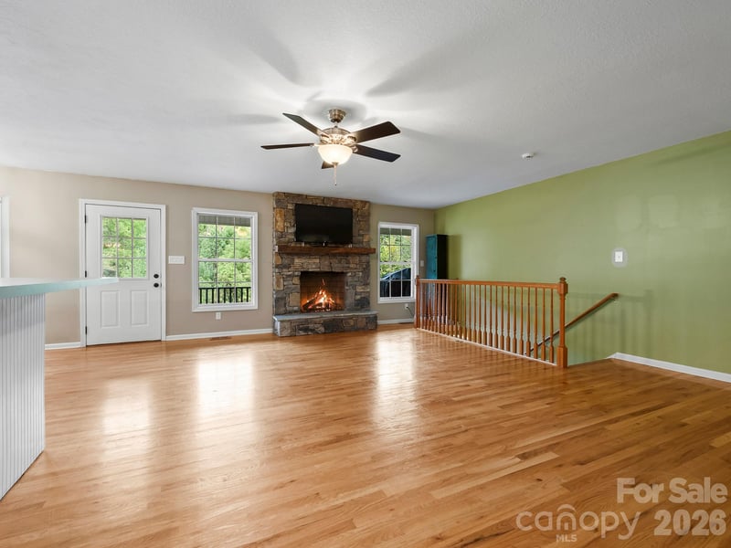 170 Yates Cove Rd, Waynesville, NC 28785