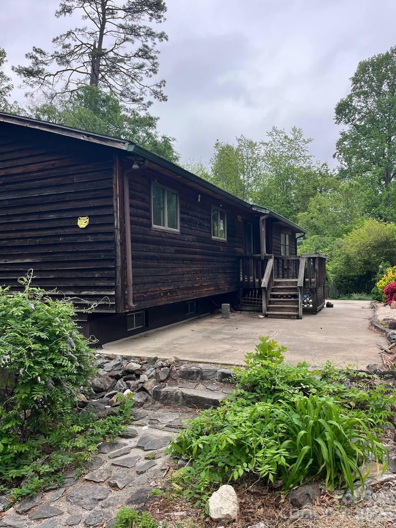 79 Starnes Cove Rd, Asheville, NC 28806
