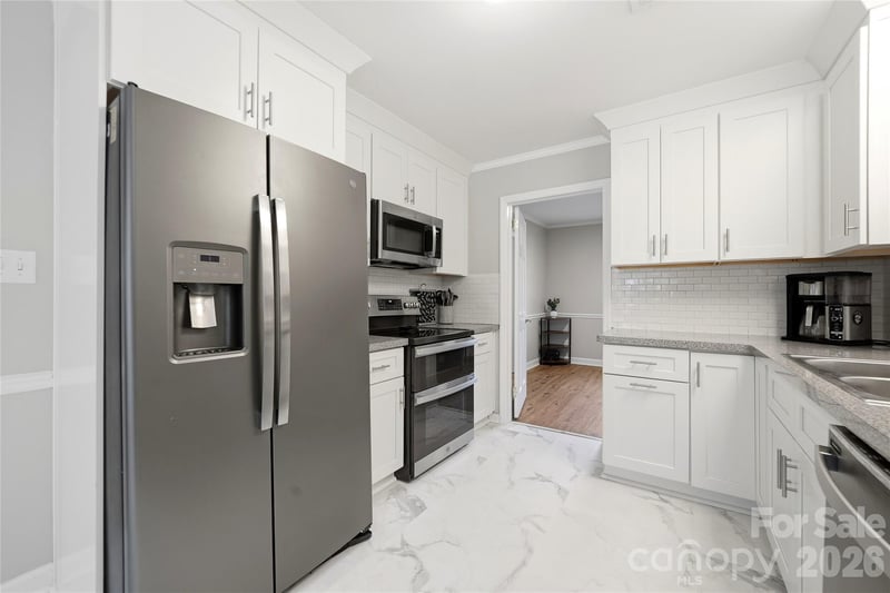 718 E Hoke St, Lincolnton, NC 28092