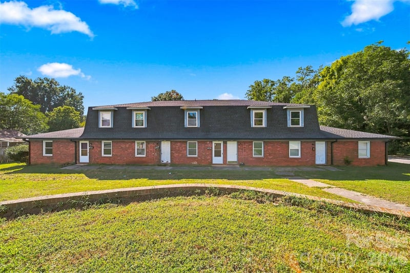 402 S Ashe Ave, Newton, NC 28658