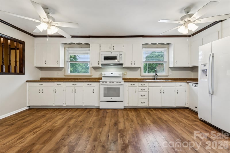 5560 Roberta Rd, Harris, NC 28075