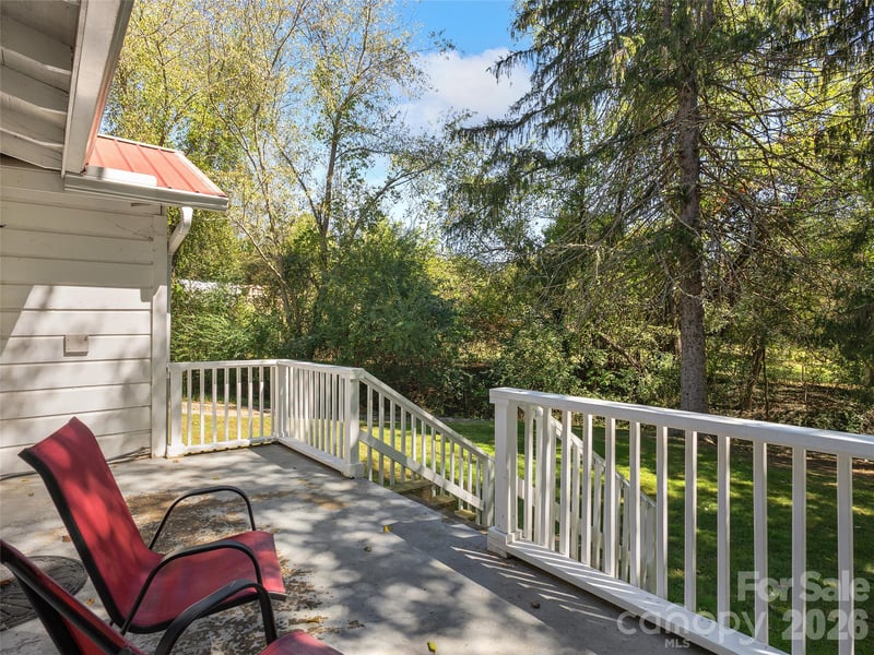 380 S Morgan Branch Rd, Candler, NC 28715