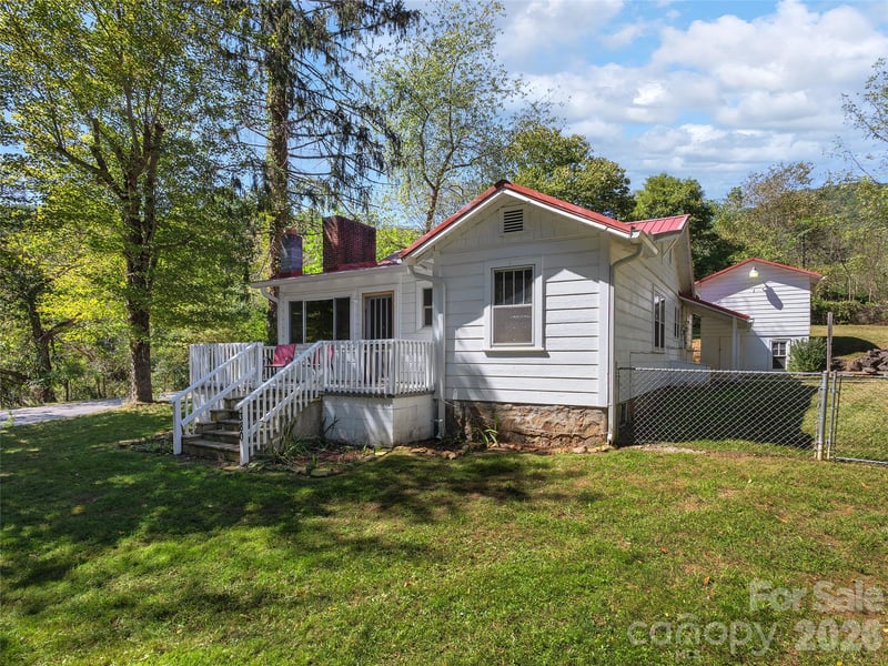 380 S Morgan Branch Rd, Candler, NC 28715