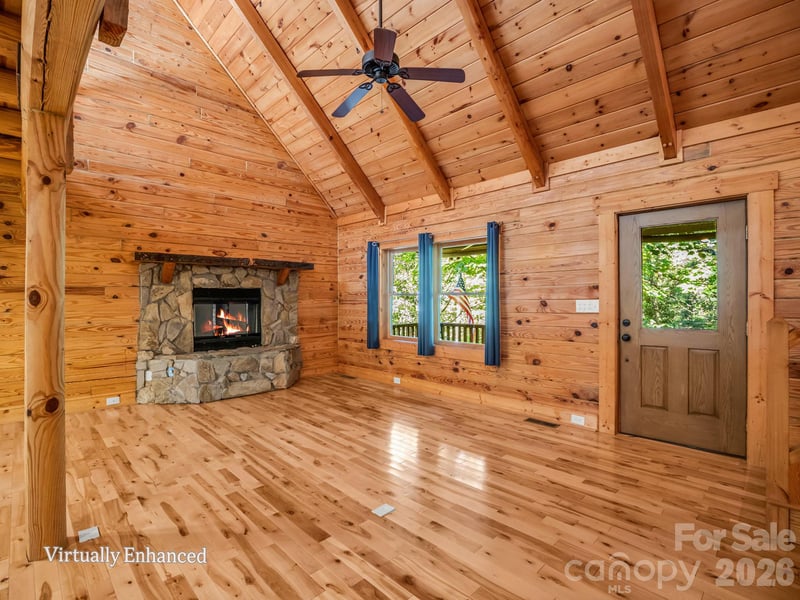 124 Starling Ln, Lake Lure, NC 28746