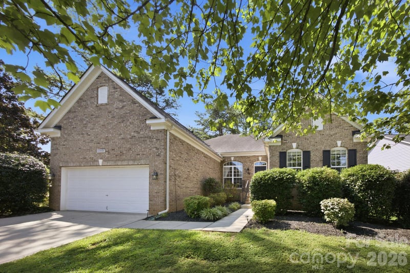 12022 Harmon Ln, Pineville, NC 28134
