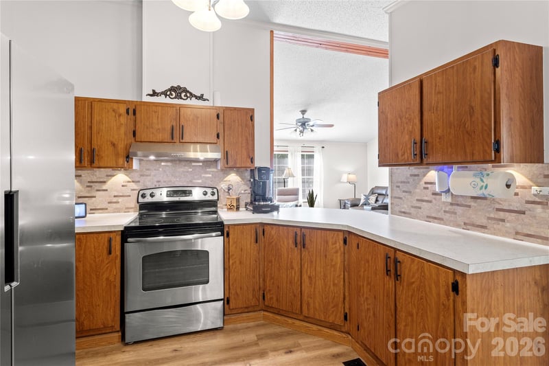 183 Gobbler Cir, Horse Shoe, NC 28742