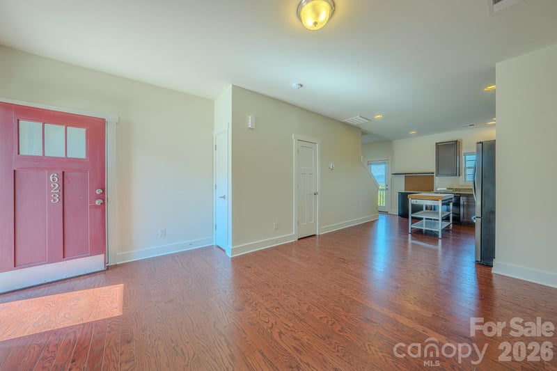 623 Cardwell Ln, Fletcher, NC 28732