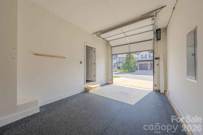 623 Cardwell Ln, Fletcher, NC 28732