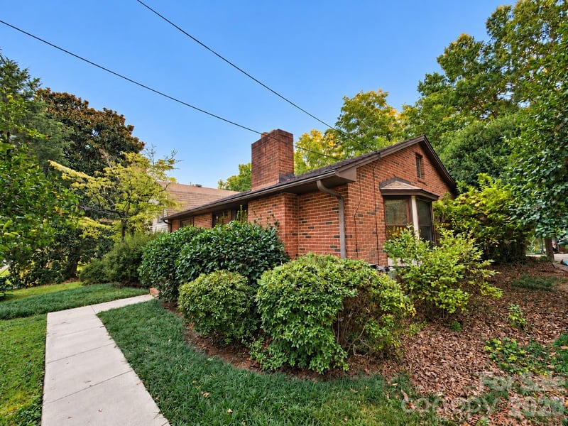2419 Rhyneland St, Gastonia, NC 28054
