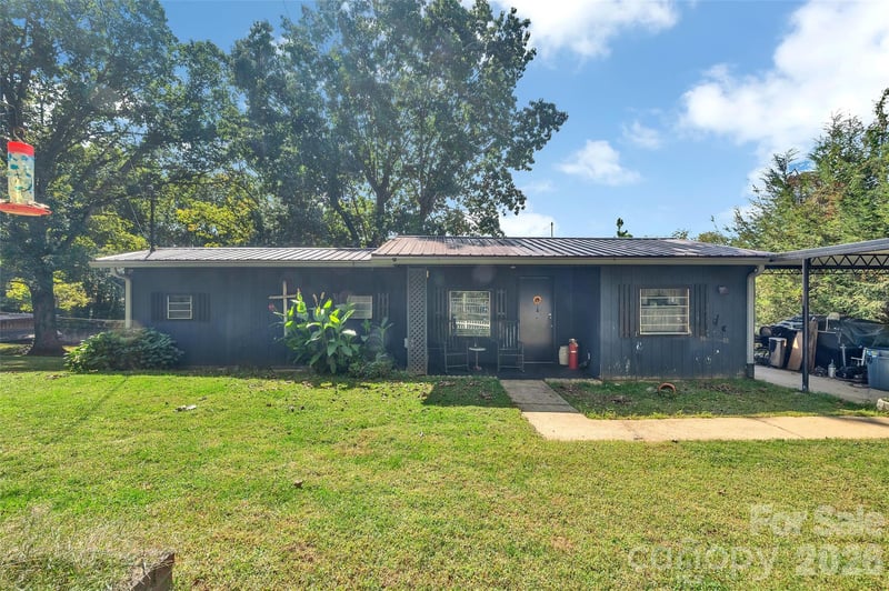 144 Skyline Dr, Canton, NC 28716