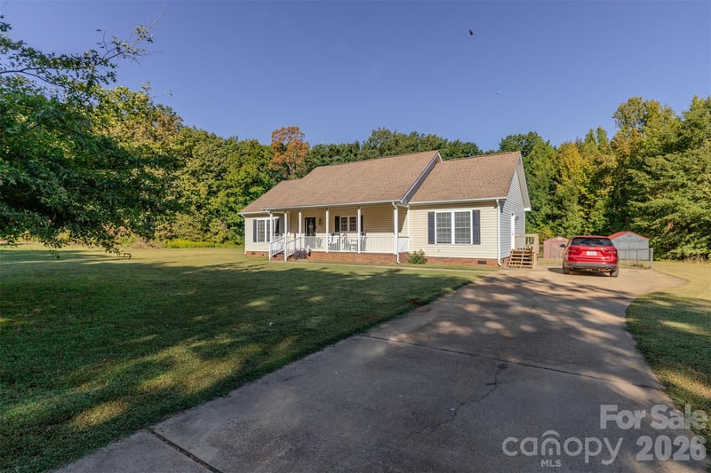 210 Paw Jims Rd, Kings Mountain, NC 28086