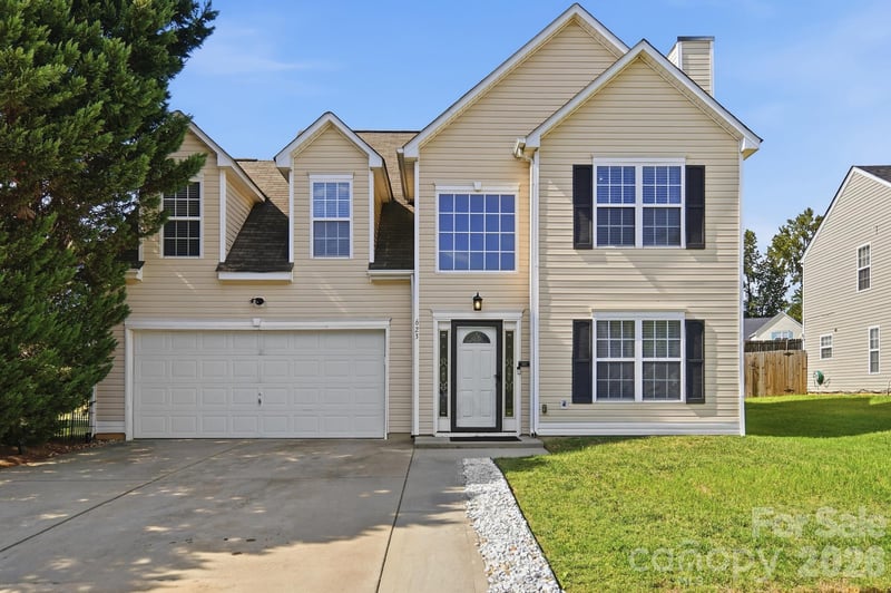 623 Finborough Ct, Charlotte, NC 28214