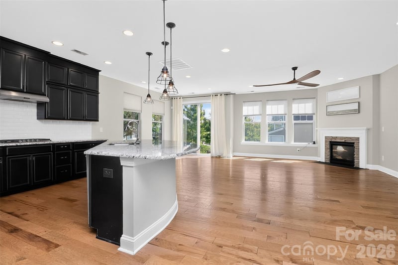 128 Creekside Crossing Ln, Mooresville, NC 28117