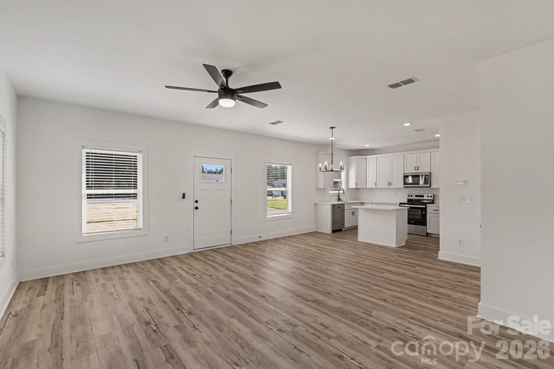 1179 Lauren Marie Ct, Gastonia, NC 28052