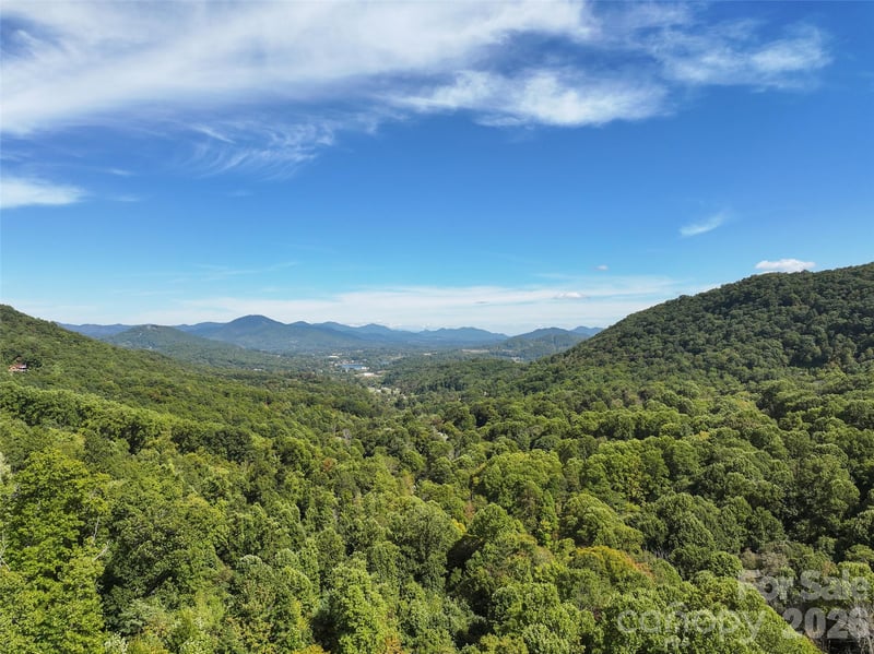 000 Mauney Cove Rd, Waynesville, NC 28786