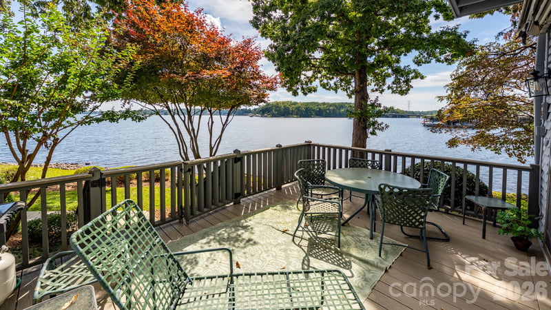 4585 Ina Ln, Sherrills Ford, NC 28673